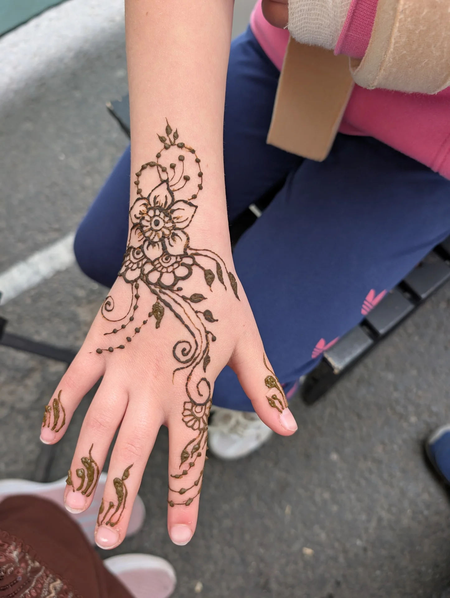 Mehndi design by Bibi Saira, Hampshire henna artist